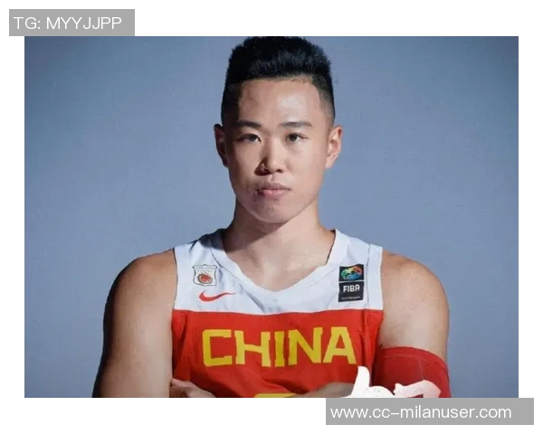 贺希宁微微一笑展现自信气场助力团队稳操胜券